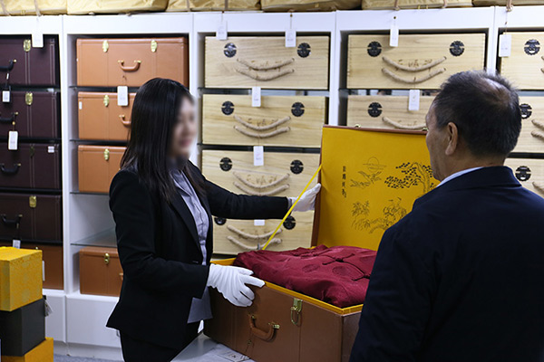 天顺祥在西城区有实体店吗?西城居民买骨灰盒寿衣去哪买?