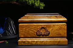 北京殡仪馆的骨灰盒价格多少钱？北京哪里（卖）买的骨灰盒便宜？